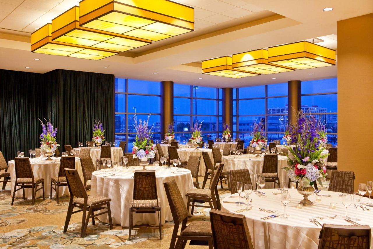 The Westin Boston Seaport District Hotel Exterior photo